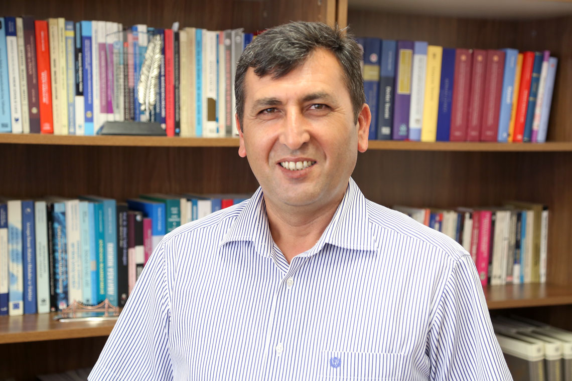 Prof. Dr. Yüksel METİN